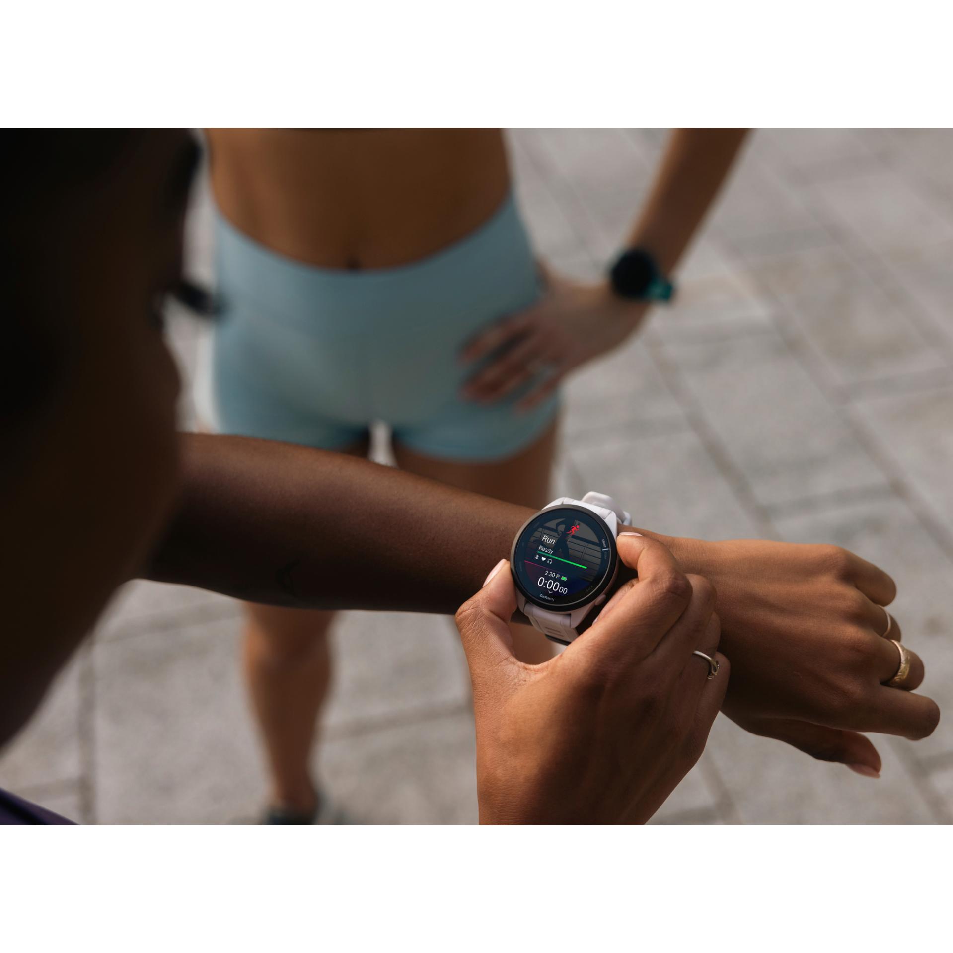 Garmin Forerunner® 165 Music
