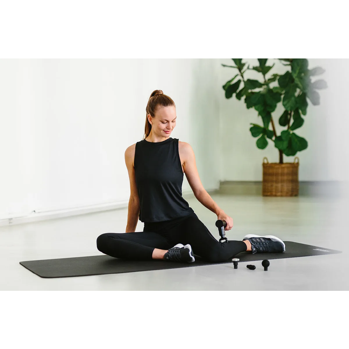 Blackroll Fascia Gun - Massagepistole
